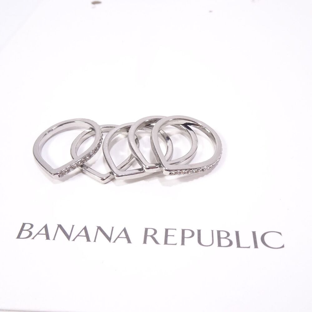 Banana Republic Women's Silver Crystal Pave V Stackable Ring Sz 6 NWT 45 - Picture 10 of 13